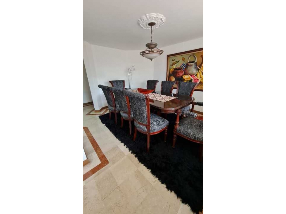 Venta o Arriendo apartamento la Carolina 176 m2