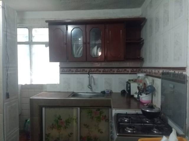 SE VENDE CASA 5 APTOS 2 APARTAESTUDIOS