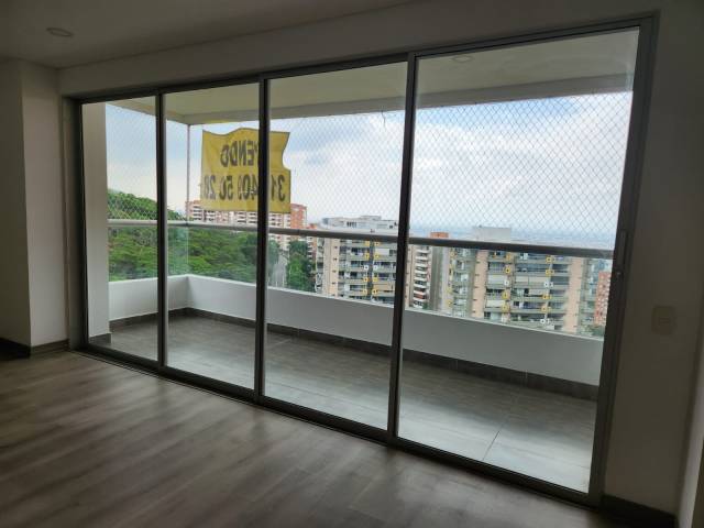 APARTAMENTO EN LA MORELIA CALI, MODERNO ESPECTACULAR VISTA Y CLIMA