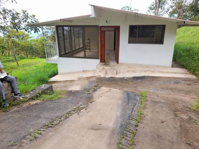 Magnifica Casa Campestre en Arbelaez Cundinamarca